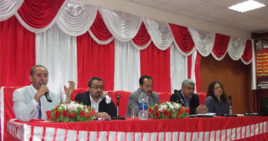 المؤتمر العمالى الأول لاتحاد عمال السويس