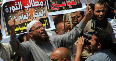 5 آلاف متظاهر يطالبون بالإفراج عن السياسيين أمام المجلس العسكرى