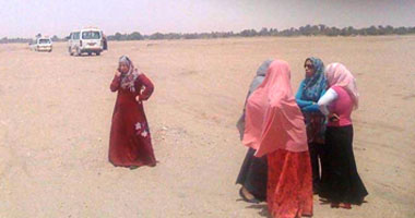 مدرسو الخارجة يطالبون بتأمين رحلتهم اليومية لمدارس باريس  