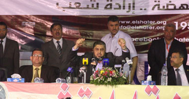 بالصور.. "الشاطر" يفتح النار على الجميع بعد استبعاده نهائيًا من الرئاسة: هناك محاولات لتمرير رئيس من الفلول.. وعلى الجميع دعم "مرسى".. وسننزل التحرير الجمعة القادم وسنعتصم بالميادين.. والتزوير قادم