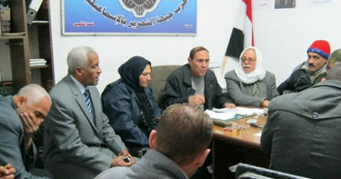 "جبهة التحرير" بالإسماعيلية يساهم فى توزيع اسطوانات البوتاجاز 