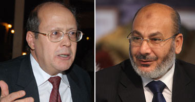 "حجازى" لـ "قنديل": لا تسب أحداً فى وجودى والإخوان يصيبون ويخطئون