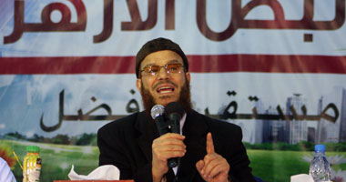 الرافضون لاختبارات التثقيف السياسى بـ"النور" يعلنون تأجيل الوقفات الاحتجاجية.. محمود عباس: نؤيد قرارات رئيس الحزب بإلغاء الانتخابات..و"المقدم" استضاف مجموعة الإصلاح بمنزله لنزع فتيل الأزمة