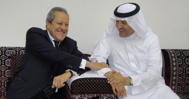 السياحة تصلح ما أفسدته السياسة.. رئيس هيئة السياحة السعودى يزور الجناح المصرى بدبى.. ويؤكد على عمق العلاقة بين مصر والسعودية وثقته فى حكومة البلدين لحل أزمة الجيزاوى  