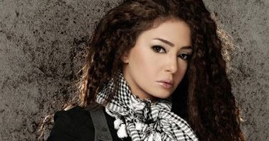 ميرنا المهندس: رفضت المتاجرة بالثورة واخترت "الإمام الغزالى"