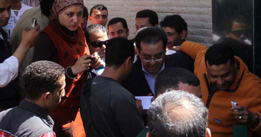 أهالى باب الشعرية يستقبلون نور بالزغاريد والألعاب النارية