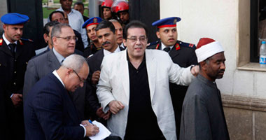 أيمن نور: سنقاتل كى لا يفوز "سليمان" بالرئاسة