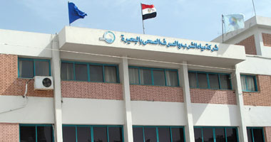 رئيس شركة مياه البحيرة يتفقد محطة مياه كوم القناطر