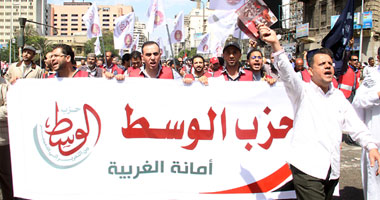 مسيرة "الفتح" تقطع "رمسيس" وتتسبب فى شلل مروى بالشارع