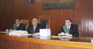 المشدد 3 سنوات لعامل لمحاولته التعدى على ضباط مباحث نجع حمادى 