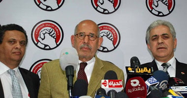 قيادات جبهة الإنقاذ تجتمع اليوم فى حزب الوفد