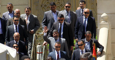 خطيب الجمعة فى وجود الرئيس: خسارة أن يستخدم العلم لتضليل الناس