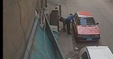 استمرار حبس 3 أشخاص لسرقتهم سيارة مسجل خطر بالإكراه فى مصر القديمة