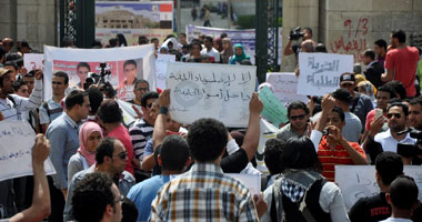 وفد من الطلاب المتظاهرين يلتقى رئيس قطاع التعليم العام والفنى
