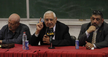 أبو الفتوح: أنا ضد النشاط الحزبى بالجامعة والسياسة لا غنى عنها