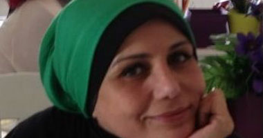 بالصور... "إلى متى" معرض فنى حول قضايا المرأة بالشارقة