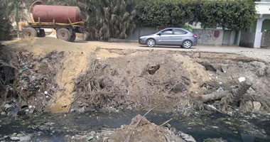 انهيار جزئى بطريق الجزيرة الخضراء ببرج مغيزل