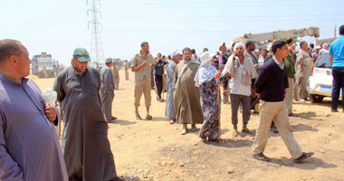 الشرطة تفض اعتصام أهالى قرية بالغربية احتجوا على عمل نفق مشاة صغير