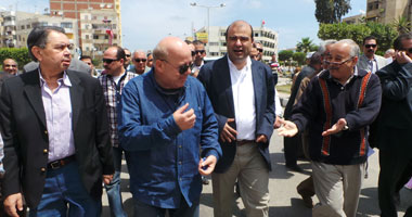 بالصور.. وزير التموين يتفقد منظومة الخبز الجديدة ببورفؤاد
