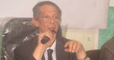 المعارضة تشق صف الوفد.. "بدراوى" يتجه لتشكيل جبهة ضد "البدوى" بعد استقالته رسميا من منصب السكرتير العام.. ويؤكد: سأقف بالمرصاد ضد أى محاولات للفساد أو الخروج على النص