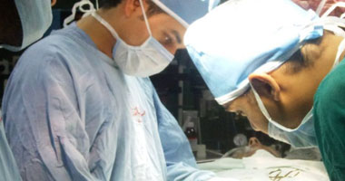 الصحة: معهد الأورام يستقبل خبير الجهاز الهضمى والكبد المصرى بجامعة جورج تاون الأمريكية 