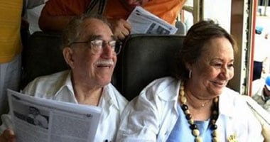 قصة صورة.. الكاتب العالمى ماركيز وزوجته مرسيدس