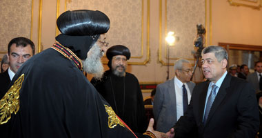 وزير الداخلية يصل الكاتدرائية لتهنئة البابا تواضروس بعيد القيامة