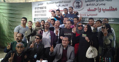 خيمة أمام مقر الشهر العقارى بدسوق لأنصار المشير