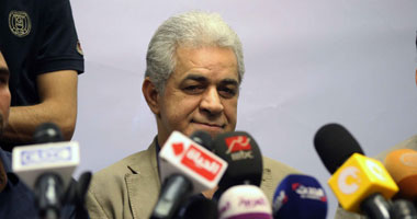 بدء اجتماع مغلق لحمدين صباحى وشباب القوى الثورية
