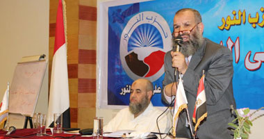 حزب النور يختبر أعضاءه استعداداً للانتخابات الداخلية 