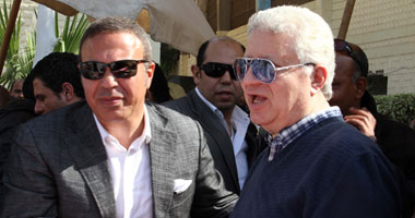 مجلس الزمالك يهنئ لاعبى الفريق فى غرف خلع الملابس
