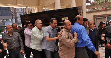 جثمان شهيد الشرطة بدشنا فى طريقه لمطار الأقصر