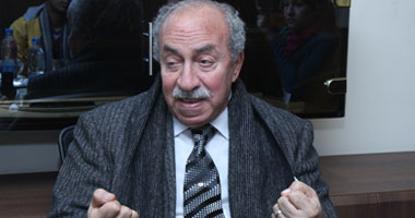 "محمد نجيب" ينتظر انفراج الأزمة المالية العالمية