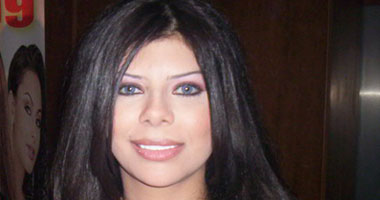 أميرة فتحى لا تعرف طريق المسرح القومى