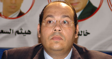 جنازة والد رئيس اتحاد السباحة عقب صلاة المغرب من مسجد الحصرى
