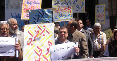 صيادلة الإسكندرية يهددون بغلق صيدلياتهم 31 مايو