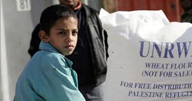 مسلحون يحرقون أكبر مخيم صيفى تابعاً للأونروا بغزة