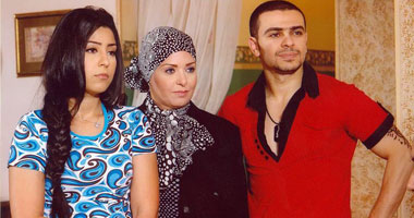 أيتن عامر ابنة صابرين فى " لحظة ميلاد"