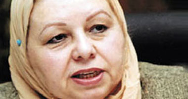 استقالة ماجى الحلوانى من أكاديمية الإعلام استجابة لاعتصام الطلاب
