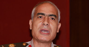 ممدوح شاهين: الدستور الجديد يجب أن يحمى "الجيش" من هوى الرئيس القادم.. ولا يوجد رئيس دولة فى العالم يرأس المجلس العسكرى.. و"التلاوى": نحن فى مرحلة تحتاج رقابة الجيش على كل شىء 