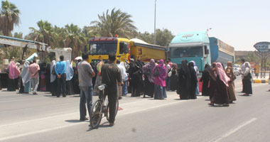 وقفة احتجاجية وقطع الطريق الدولى الساحلى "القنطرة- العريش" 