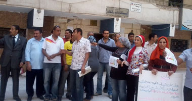 وقفة احتجاجية لموظفى قصور الثقافة لإقالة قيادات الهيئة