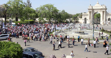 مؤيدو "العسكرى" أمام حديقة الحيوان ينهون وقفتهم 