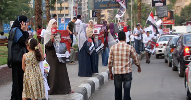 السلاسل البشرية للإخوان تغزو شوارع القاهرة دعما لمرسى 