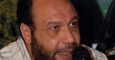 خالد صالح يحرر محضراً لانقطاع المياه عن "الشاليه" الخاص به بمطروح