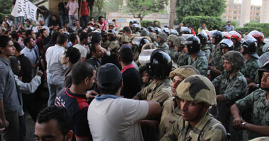 مصادر: الجيش يقبض على صاحب فيديو"الجيش الحر"ويحيله للنيابة العسكرية