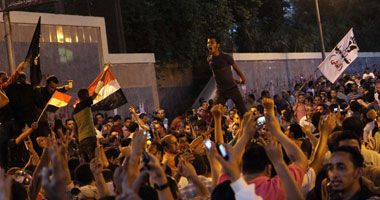 قوى سياسية بالسويس تطالب معتصمى العباسية بالعودة للتحرير