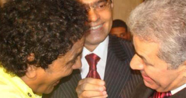 الملك محمد منير يختار حمدين صباحى رئيسا للجمهورية