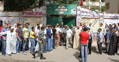 منع وكلاء مرسى وأبو الفتوح من دخول اللجان بإمبابة 
