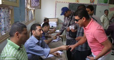 وول ستريت: "الرئاسية" بمصر اختبار للديمقراطية الوليدة بالعالم العربى